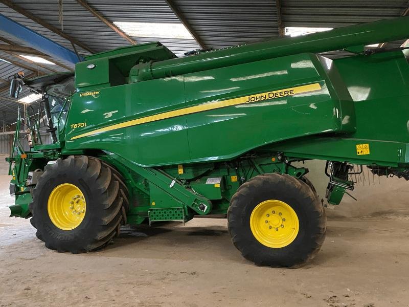 Mähdrescher tip John Deere T670 HM, Gebrauchtmaschine in VERDUN (Poză 1)