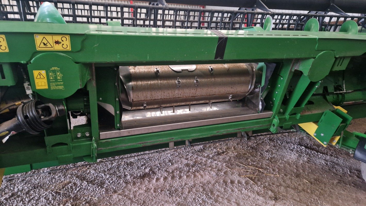 Mähdrescher del tipo John Deere T670 Raupe mit 730FD, Gebrauchtmaschine In Lauterberg/Barbis (Immagine 8)