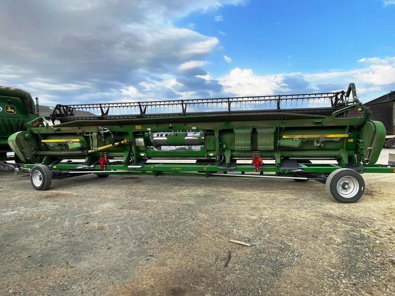 Mähdrescher of the type John Deere T670, Gebrauchtmaschine in SAINT-GERMAIN DU PUY (Picture 6)