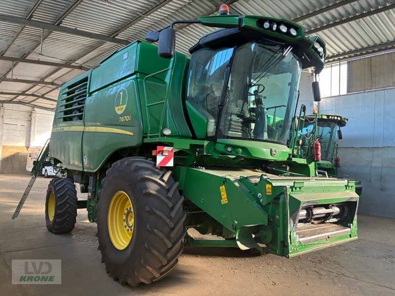 Mähdrescher du type John Deere T670, Gebrauchtmaschine en Zorbau (Photo 3)