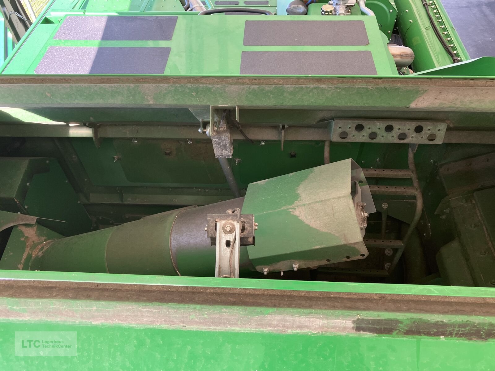 Mähdrescher of the type John Deere T670, Gebrauchtmaschine in Redlham (Picture 21)