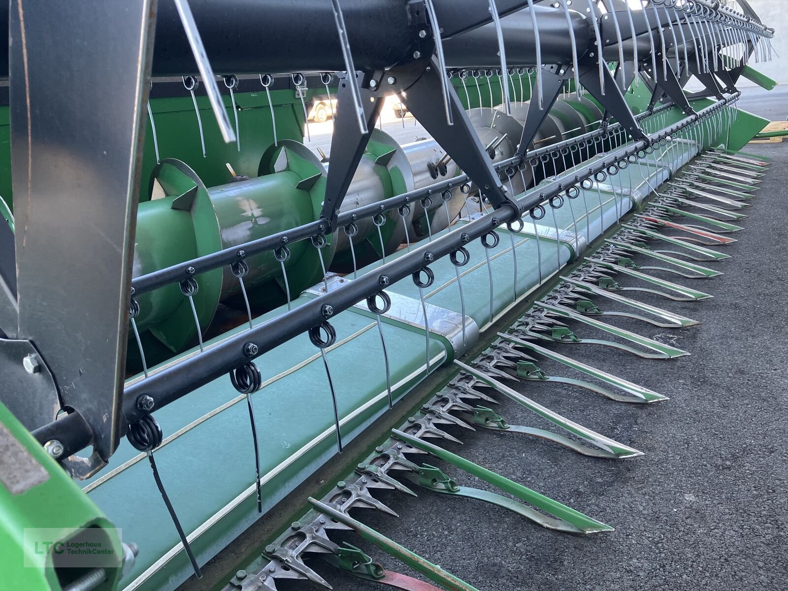 Mähdrescher of the type John Deere T670, Gebrauchtmaschine in Redlham (Picture 18)