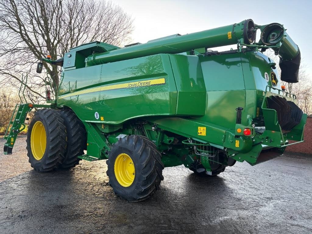 Mähdrescher des Typs John Deere T670I 4WD, Gebrauchtmaschine in Brønderslev (Bild 3)