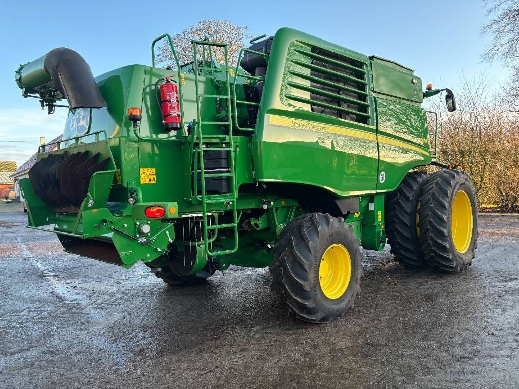 Mähdrescher des Typs John Deere T670I 4WD, Gebrauchtmaschine in Brønderslev (Bild 4)