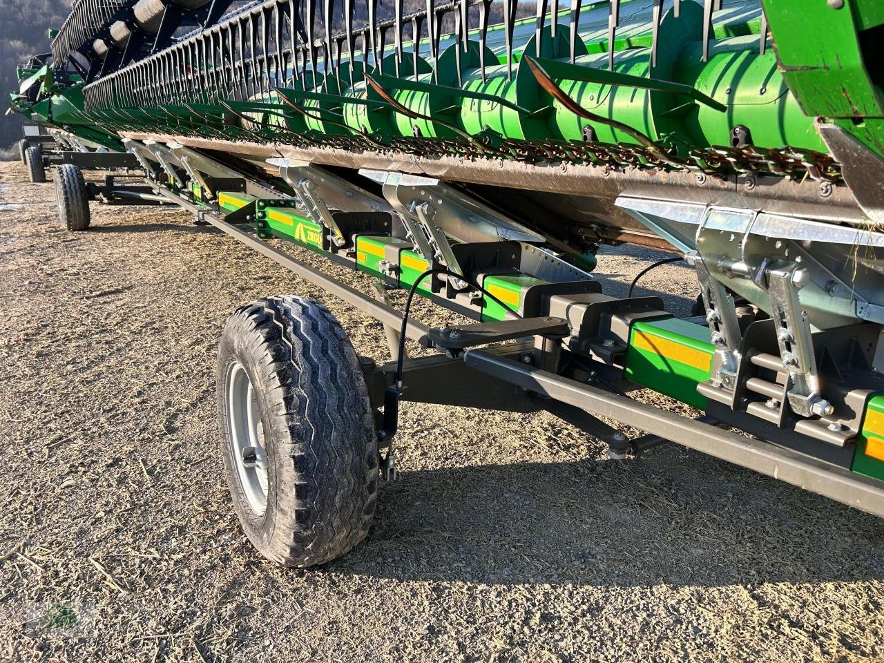 Mähdrescher tip John Deere T670i Raupe, ProDrive, Neumaschine in Triebes (Poză 11)