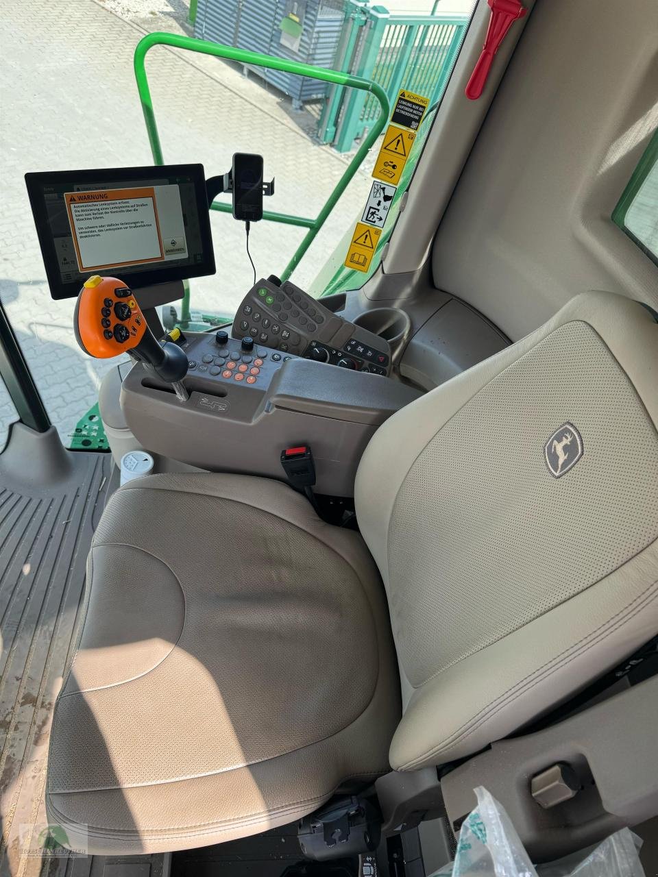 Mähdrescher типа John Deere T670i Raupe, Gebrauchtmaschine в Münchberg (Фотография 12)