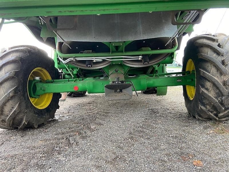 Mähdrescher typu John Deere T670I VI GIVER 50 TIMERS HØSTGARANTI I DK!!! NY PRIS. Incl. Skærebord, vogn og GPS StarFire 6000., Gebrauchtmaschine v Kolding (Obrázek 7)