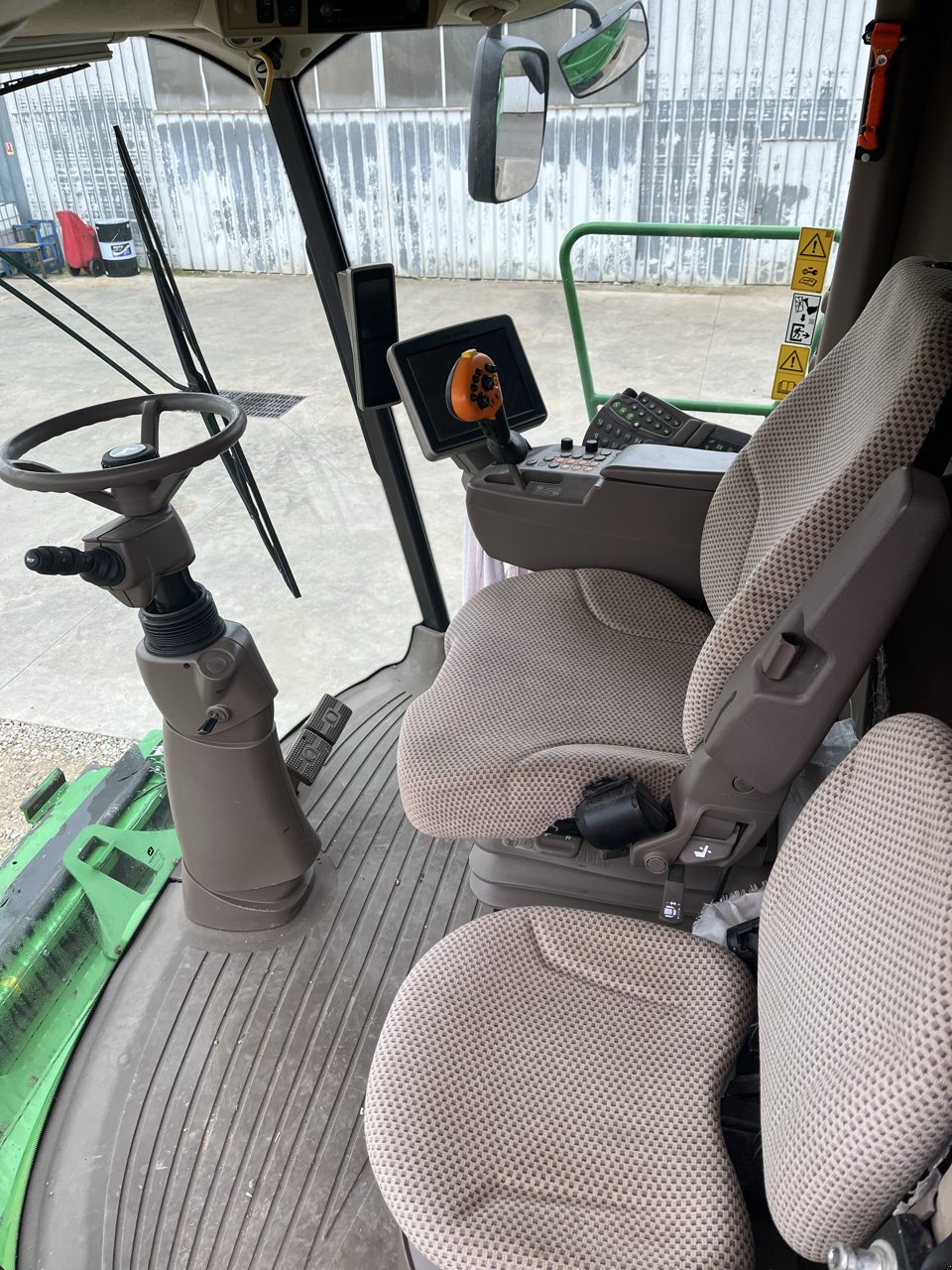 Mähdrescher tip John Deere T670i, Gebrauchtmaschine in VERT TOULON (Poză 2)