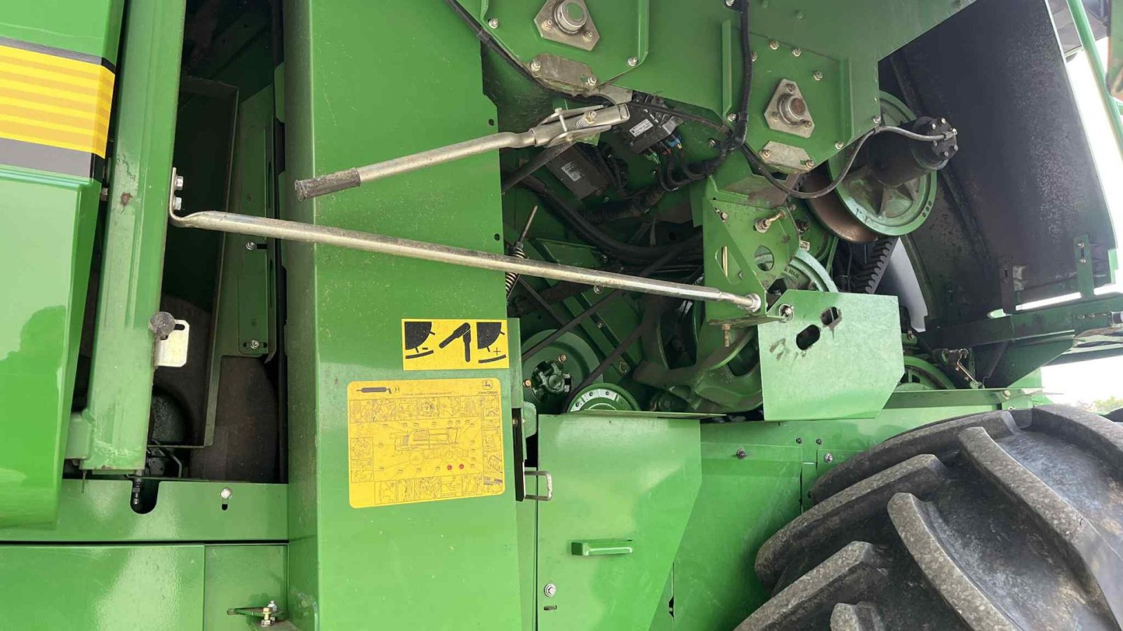 Mähdrescher of the type John Deere T670I, Gebrauchtmaschine in Mariager (Picture 14)