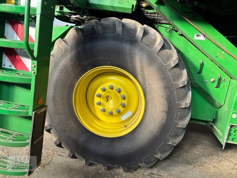 Mähdrescher del tipo John Deere T670i, Gebrauchtmaschine en Zorbau (Imagen 20)