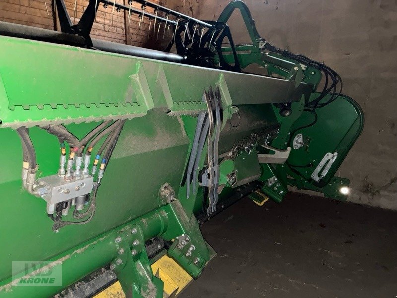 Mähdrescher del tipo John Deere T670i, Gebrauchtmaschine en Zorbau (Imagen 27)