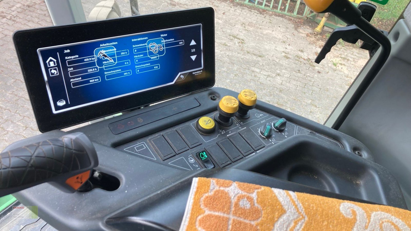 Mähdrescher typu John Deere W 330, Gebrauchtmaschine w Heilsbronn (Zdjęcie 11)