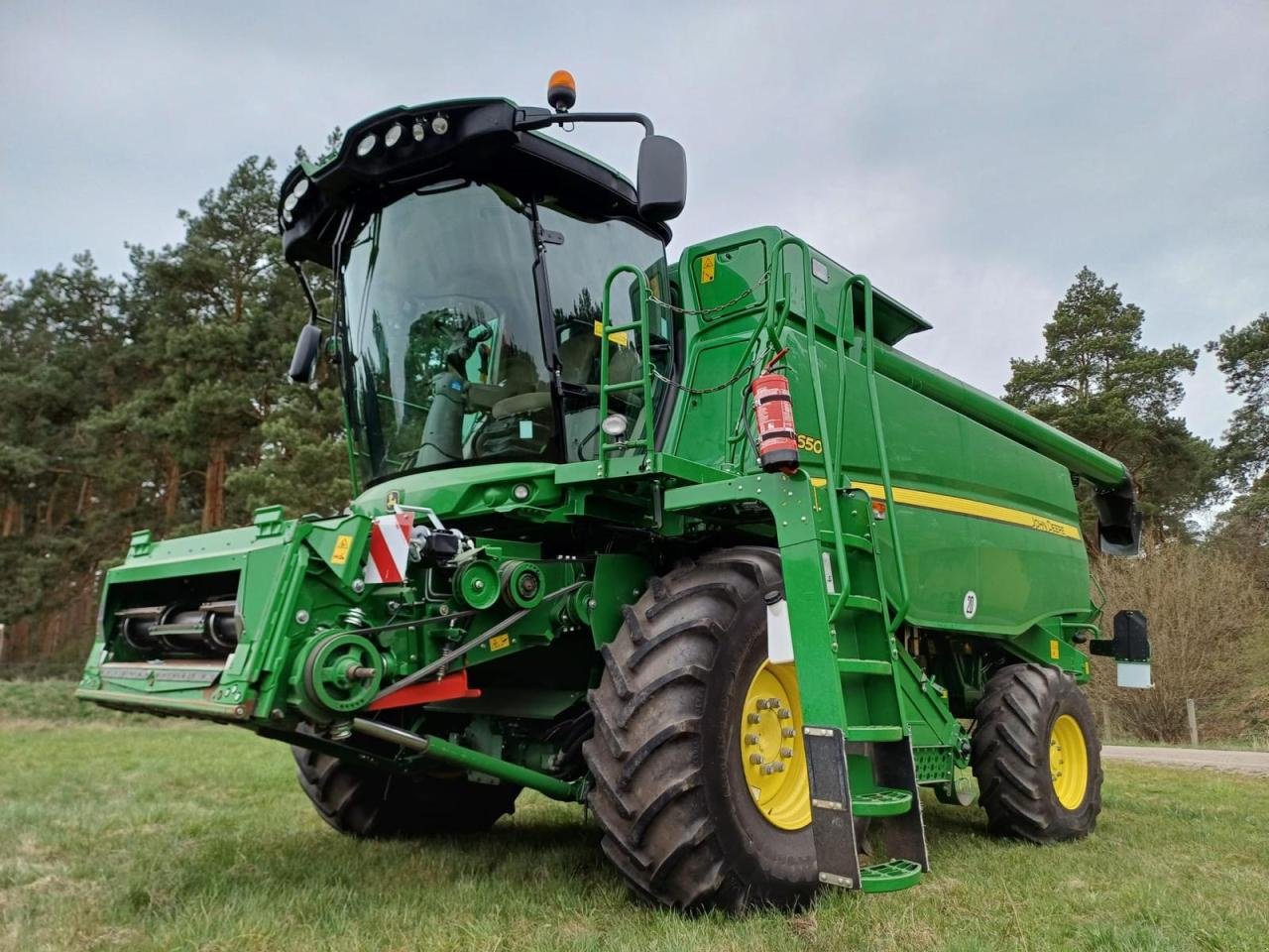 Mähdrescher van het type John Deere W 650 i, Gebrauchtmaschine in Könnern (Foto 1)
