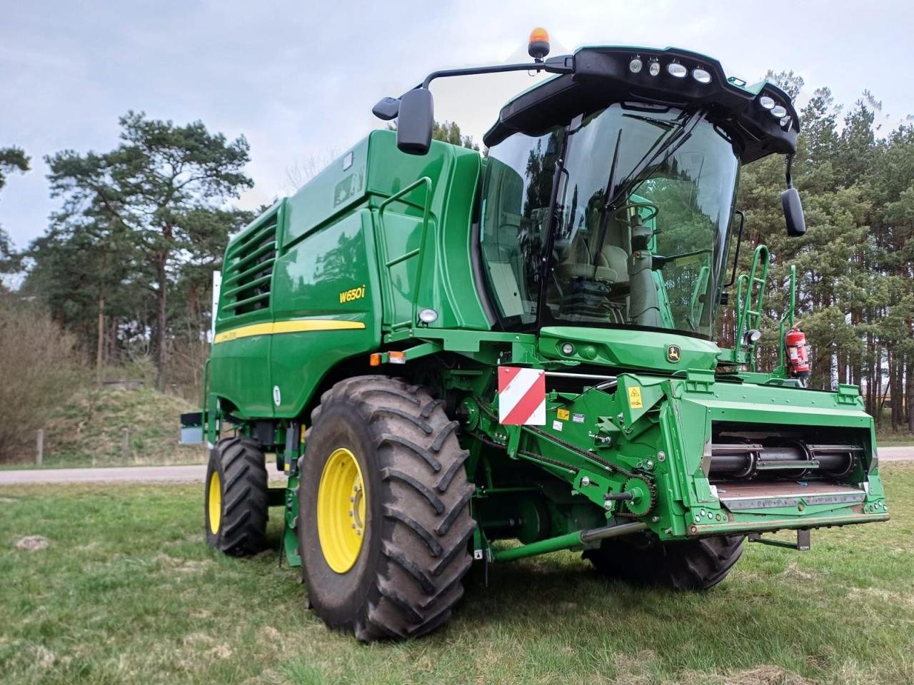 Mähdrescher van het type John Deere W 650 i, Gebrauchtmaschine in Könnern (Foto 2)