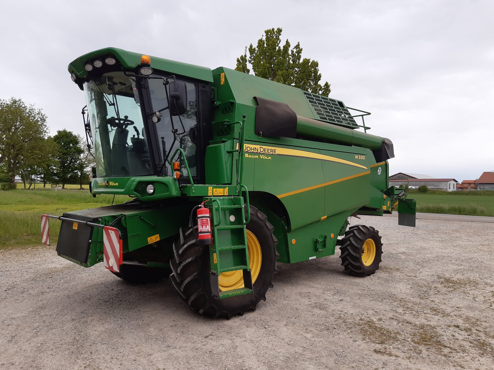 Mähdrescher of the type John Deere w330, Gebrauchtmaschine in Penzing (Picture 2)