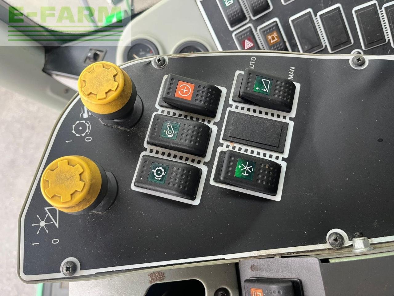 Mähdrescher des Typs John Deere W440, Gebrauchtmaschine in OSIJEK (Bild 11)