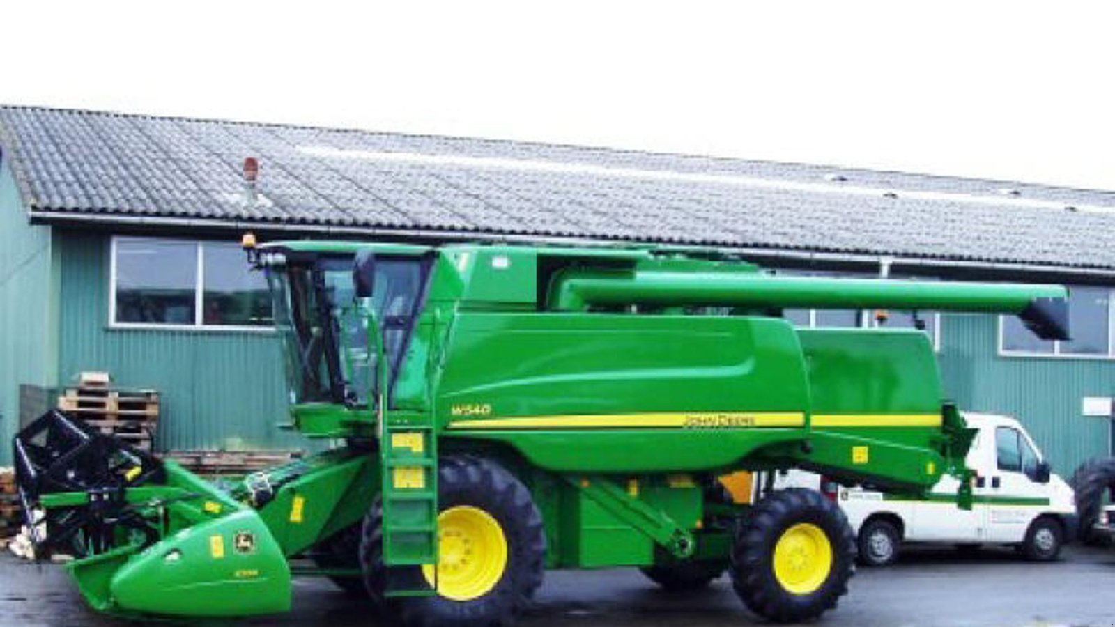 Mähdrescher des Typs John Deere W540, 20 fod, Gebrauchtmaschine in Aabenraa (Bild 1)