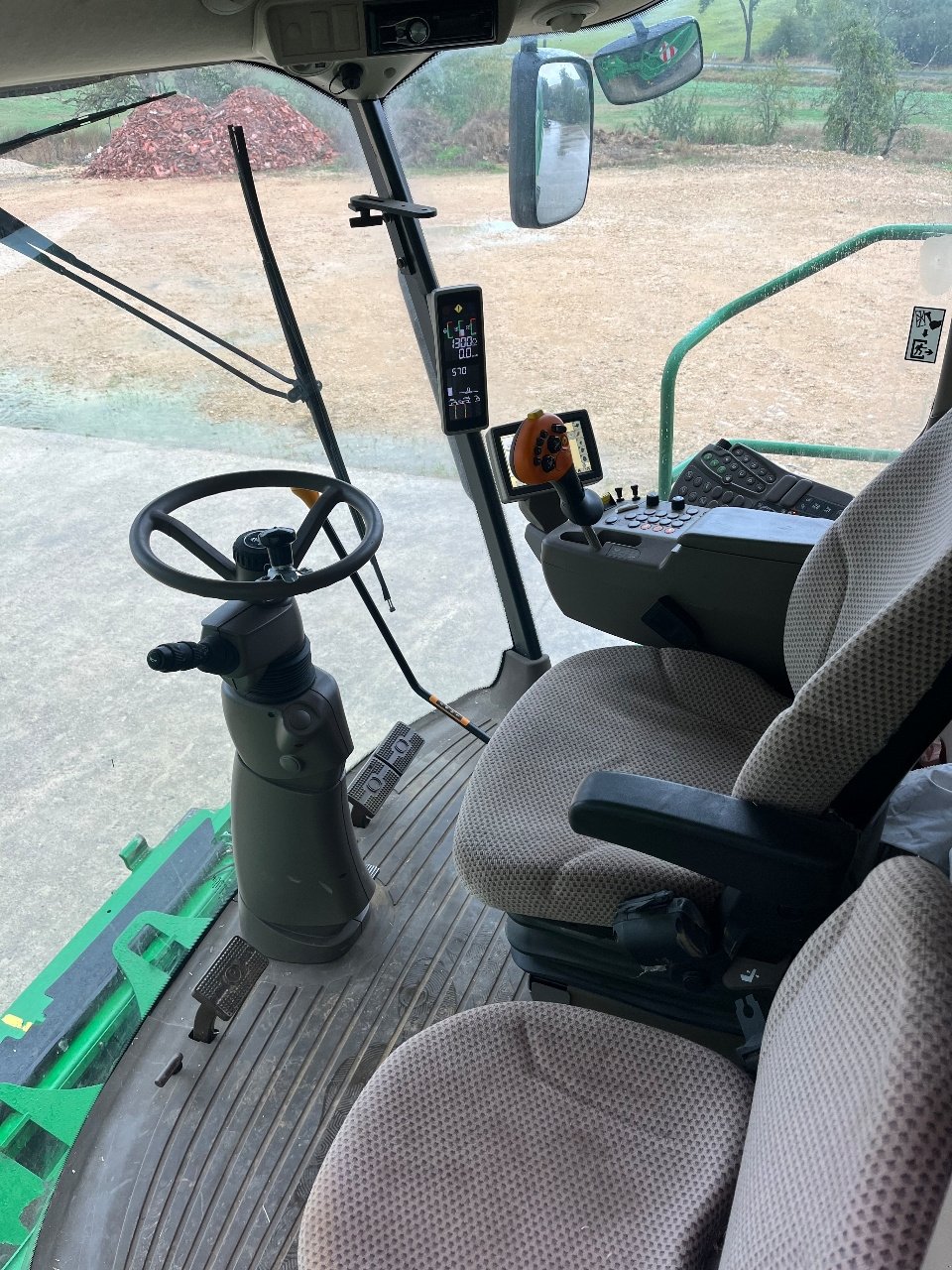 Mähdrescher des Typs John Deere W540, Gebrauchtmaschine in Eton (Bild 4)