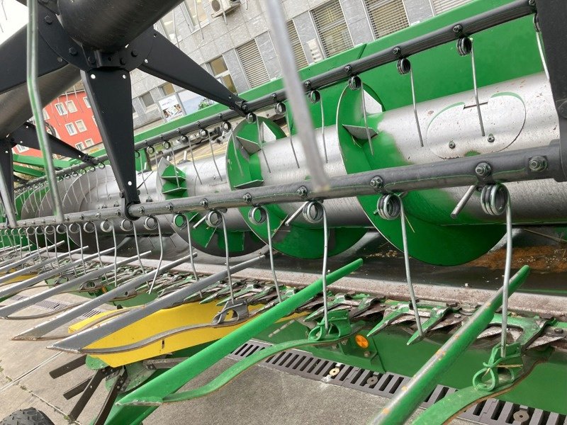 Mähdrescher of the type John Deere W540, Gebrauchtmaschine in Regensdorf (Picture 7)