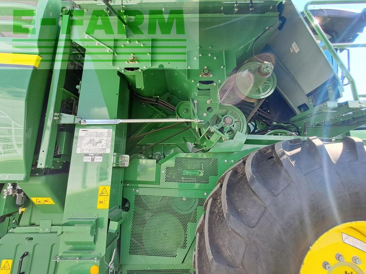 Mähdrescher des Typs John Deere W650, Gebrauchtmaschine in OSIJEK (Bild 8)