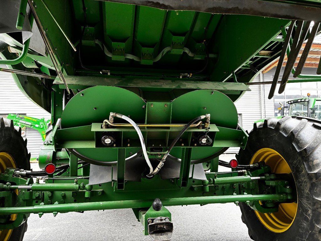 Mähdrescher of the type John Deere WTS 9580 HM, Gebrauchtmaschine in Regensdorf (Picture 10)