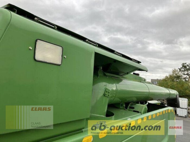 Mähdrescher des Typs John Deere WTS 9640 HM INKL. 622R UND TW, Gebrauchtmaschine in Cham (Bild 5)