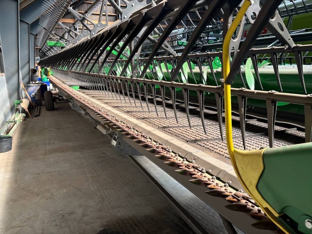 Mähdrescher des Typs John Deere X9 1000, Gebrauchtmaschine in Brønderslev (Bild 15)
