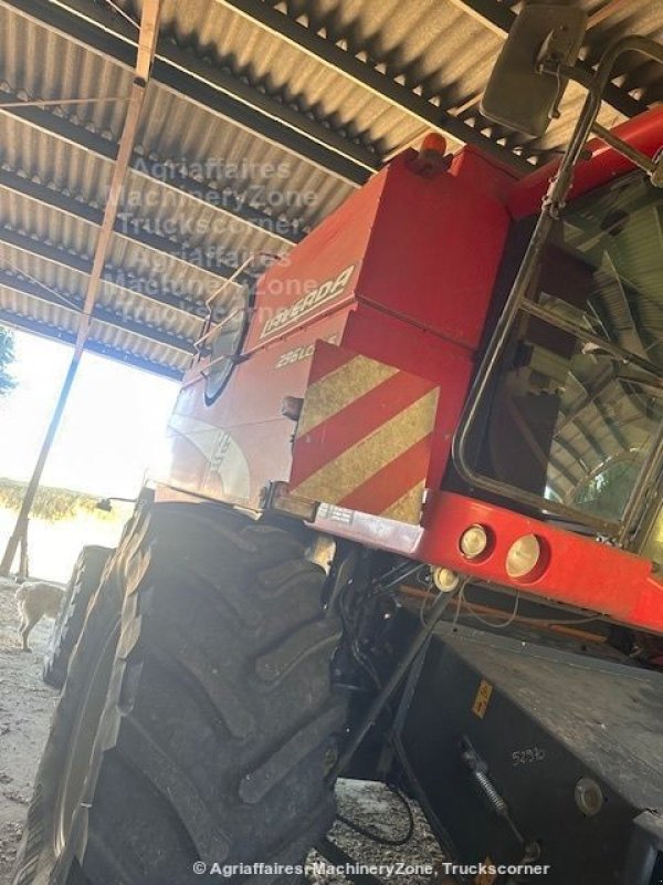 Mähdrescher typu Laverda 296 LS LCS, Gebrauchtmaschine v LOMBEZ (Obrázek 3)