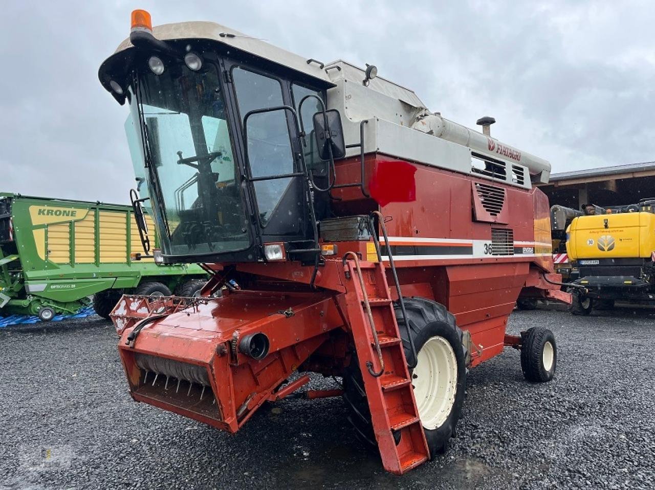 Mähdrescher des Typs Laverda 3650, Gebrauchtmaschine in Neuhof - Dorfborn (Bild 1)