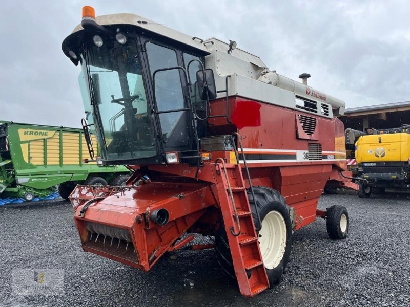 Mähdrescher des Typs Laverda 3650, Gebrauchtmaschine in Neuhof - Dorfborn (Bild 1)