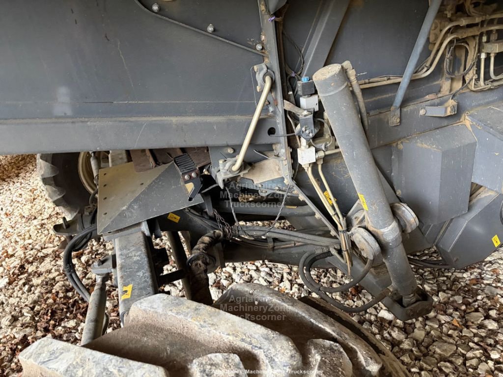 Mähdrescher del tipo Laverda M 304 LS, Gebrauchtmaschine en LOMBEZ (Imagen 6)