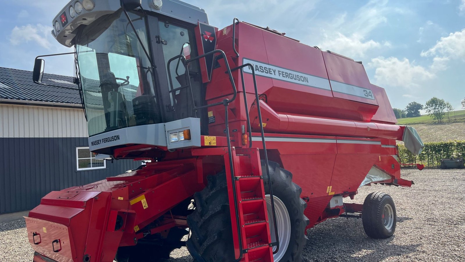 Mähdrescher del tipo Massey Ferguson 34 DV II Lavt timetal, Gebrauchtmaschine en Vejle (Imagen 2)