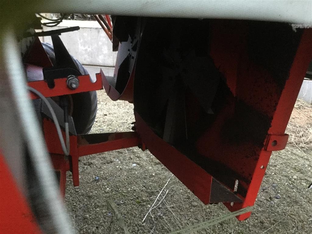 Mähdrescher des Typs Massey Ferguson 38 dv 2 med autolevel skærebord, Gebrauchtmaschine in Kongerslev (Bild 5)