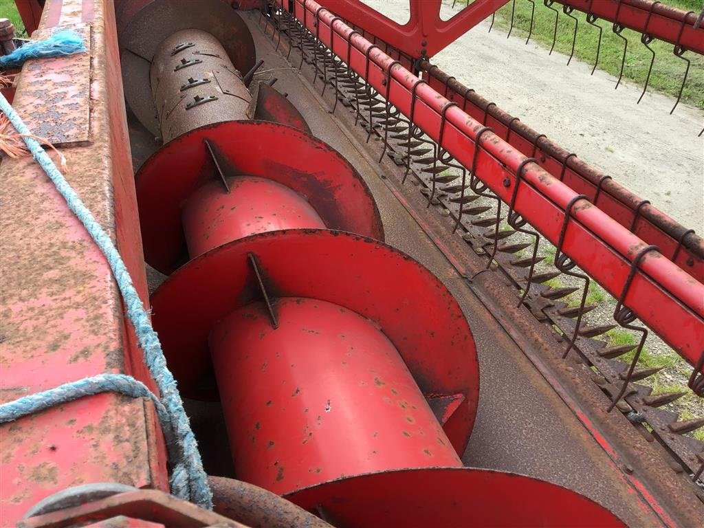 Mähdrescher del tipo Massey Ferguson 525 Super 2, Gebrauchtmaschine In Bording (Immagine 6)