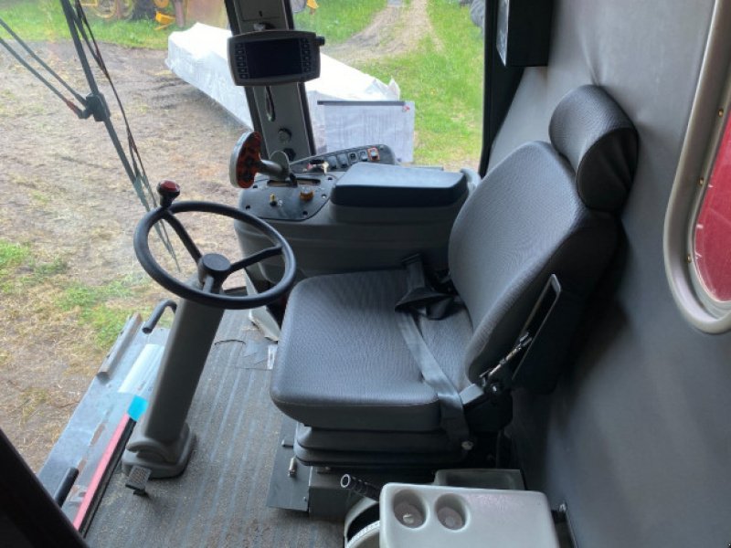 Mähdrescher des Typs Massey Ferguson 5690, Gebrauchtmaschine in Hemmet (Bild 12)