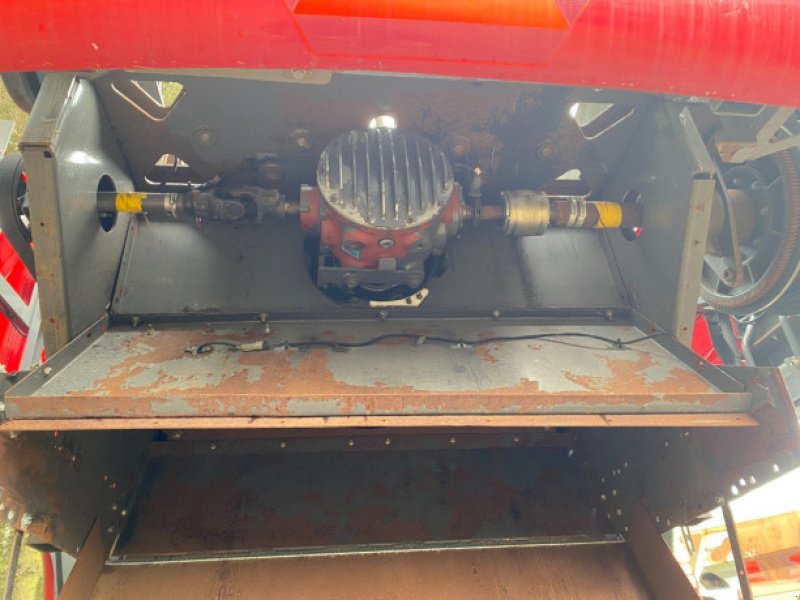 Mähdrescher des Typs Massey Ferguson 5690, Gebrauchtmaschine in Hemmet (Bild 4)