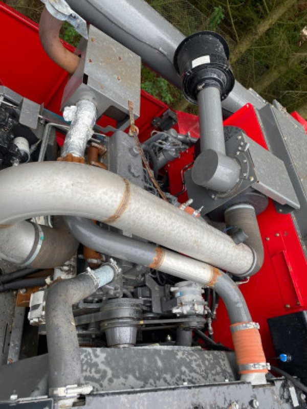 Mähdrescher des Typs Massey Ferguson 5690, Gebrauchtmaschine in Hemmet (Bild 20)