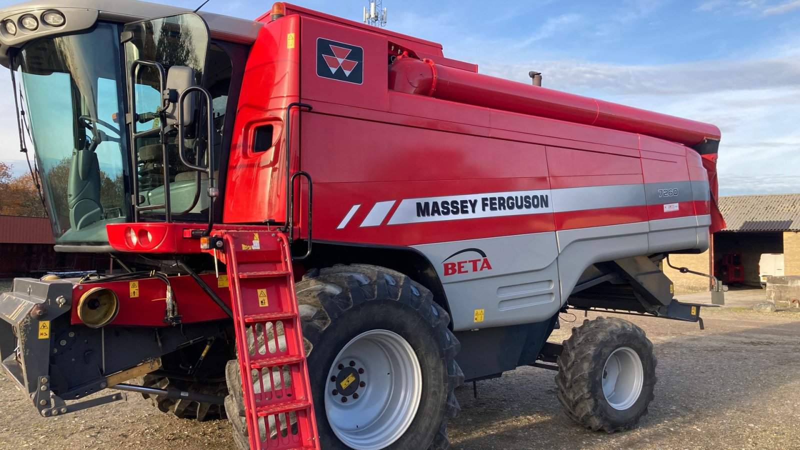 Mähdrescher of the type Massey Ferguson 7260, Gebrauchtmaschine in Skive (Picture 2)