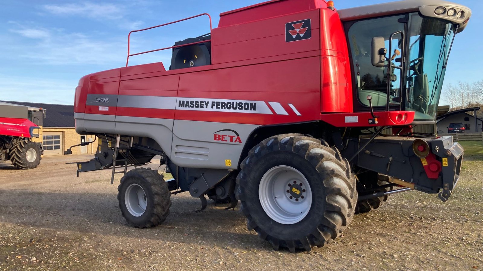 Mähdrescher of the type Massey Ferguson 7260, Gebrauchtmaschine in Skive (Picture 4)