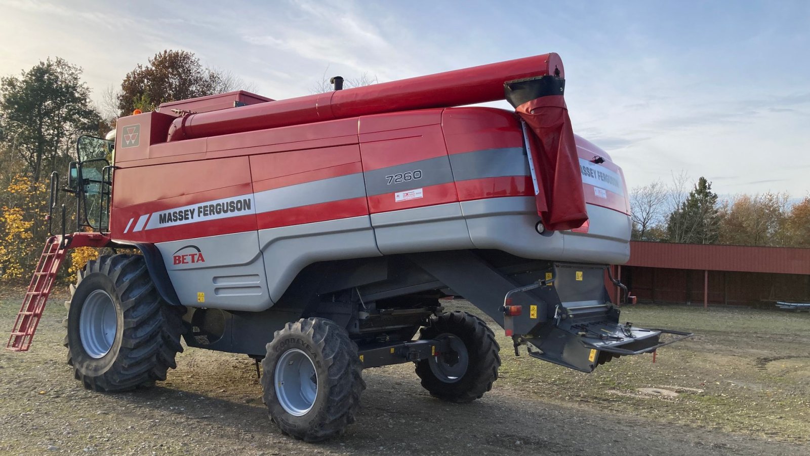 Mähdrescher of the type Massey Ferguson 7260, Gebrauchtmaschine in Skive (Picture 7)