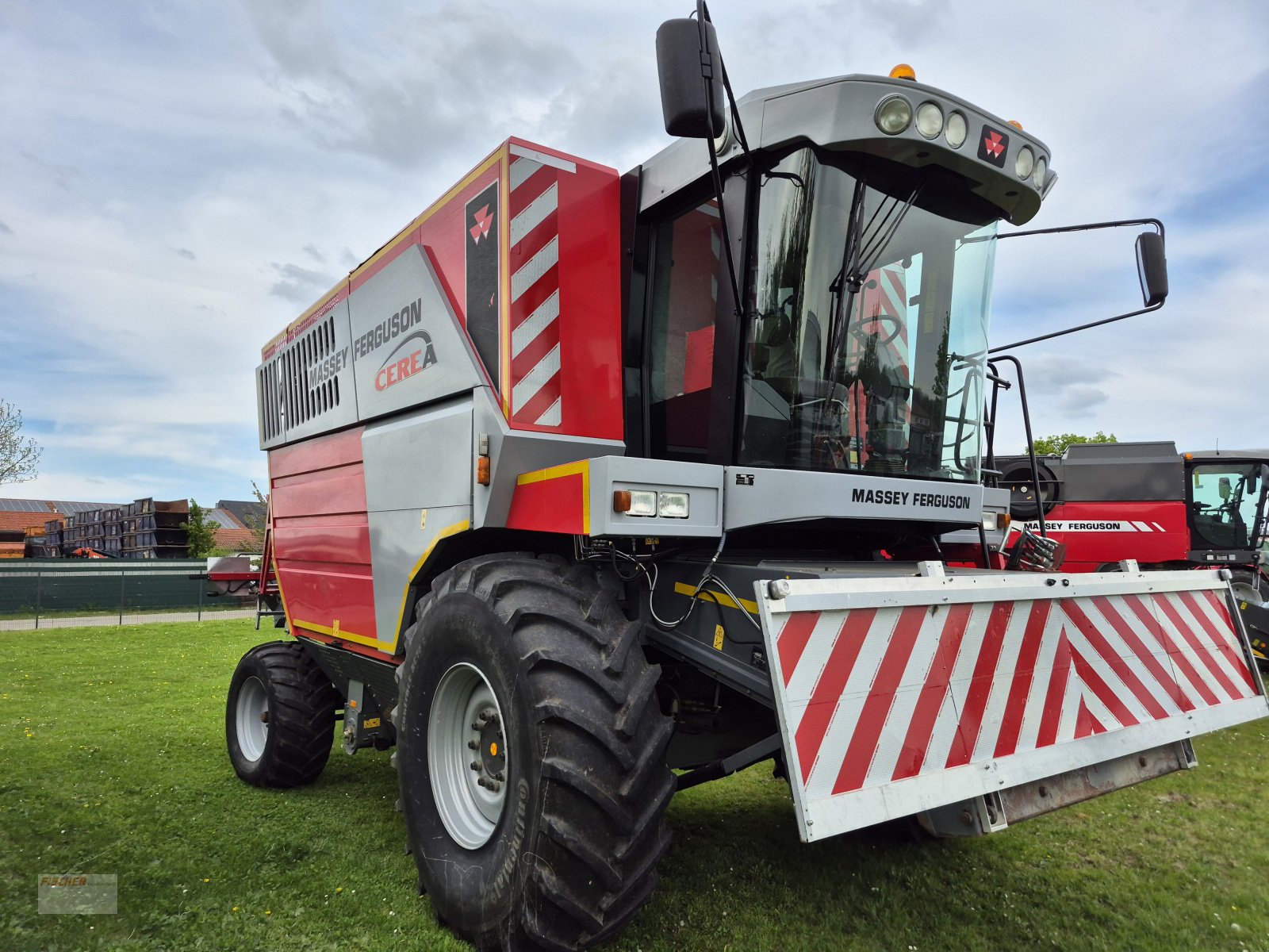 Mähdrescher of the type Massey Ferguson 7278, Gebrauchtmaschine in Pfoerring (Picture 2)