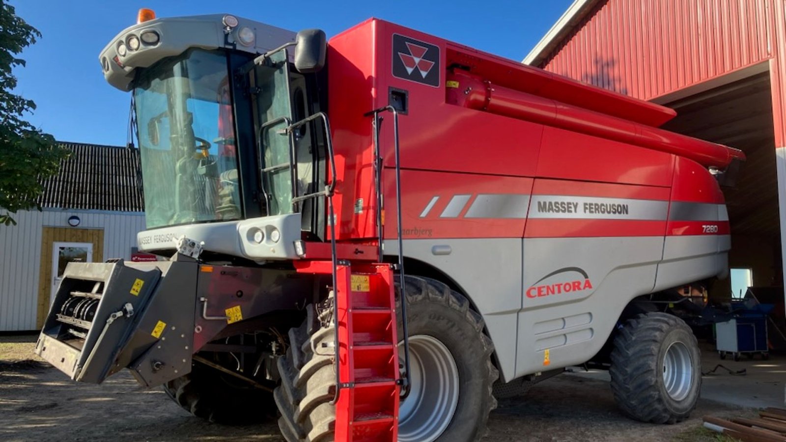 Mähdrescher типа Massey Ferguson 7280 Centora, Gebrauchtmaschine в Aabenraa (Фотография 2)