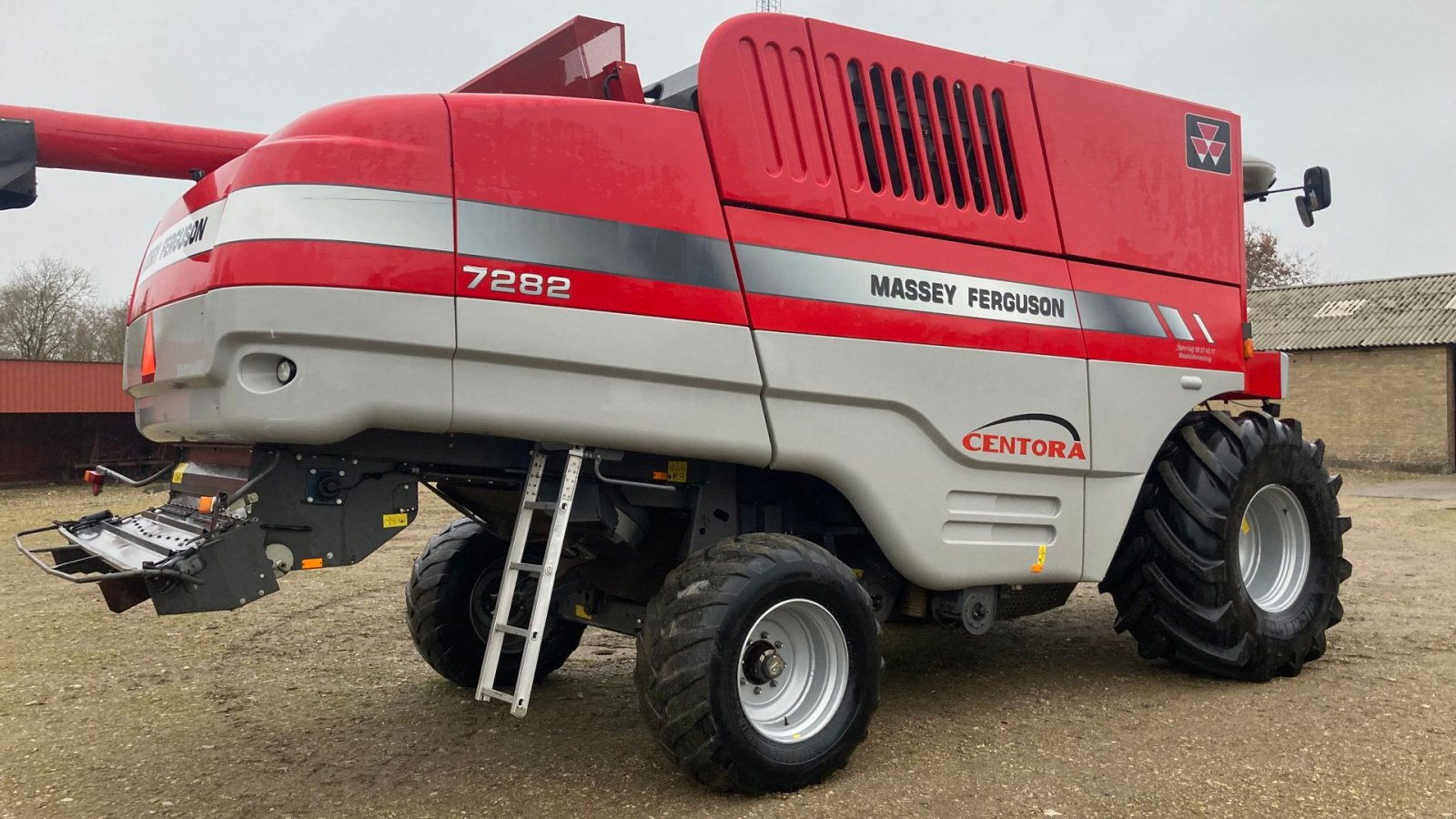 Mähdrescher van het type Massey Ferguson 7282 Centora, Gebrauchtmaschine in Skive (Foto 9)