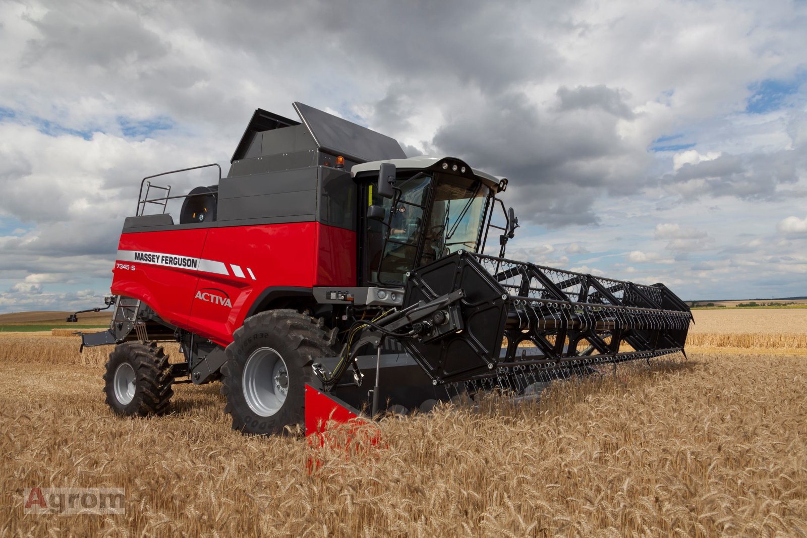 Mähdrescher typu Massey Ferguson 7345 Activa S MCS ParaLevel, Neumaschine v Meißenheim-Kürzell (Obrázek 1)