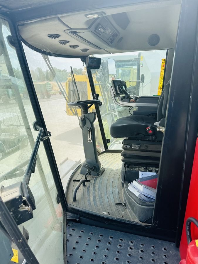 Mähdrescher of the type Massey Ferguson 7347S Activa MCS mit Schneidwerk, Gebrauchtmaschine in Hohenruppersdorf (Picture 18)