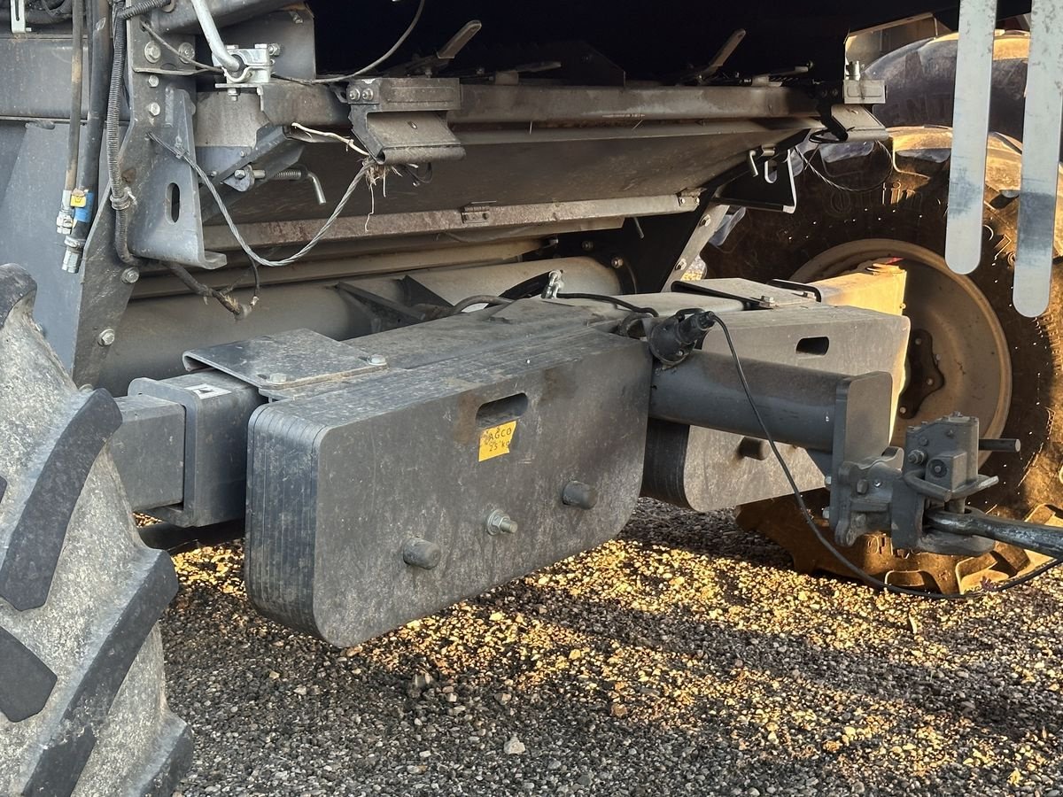 Mähdrescher of the type Massey Ferguson 7347S Activa MCS mit Schneidwerk, Gebrauchtmaschine in Hohenruppersdorf (Picture 21)