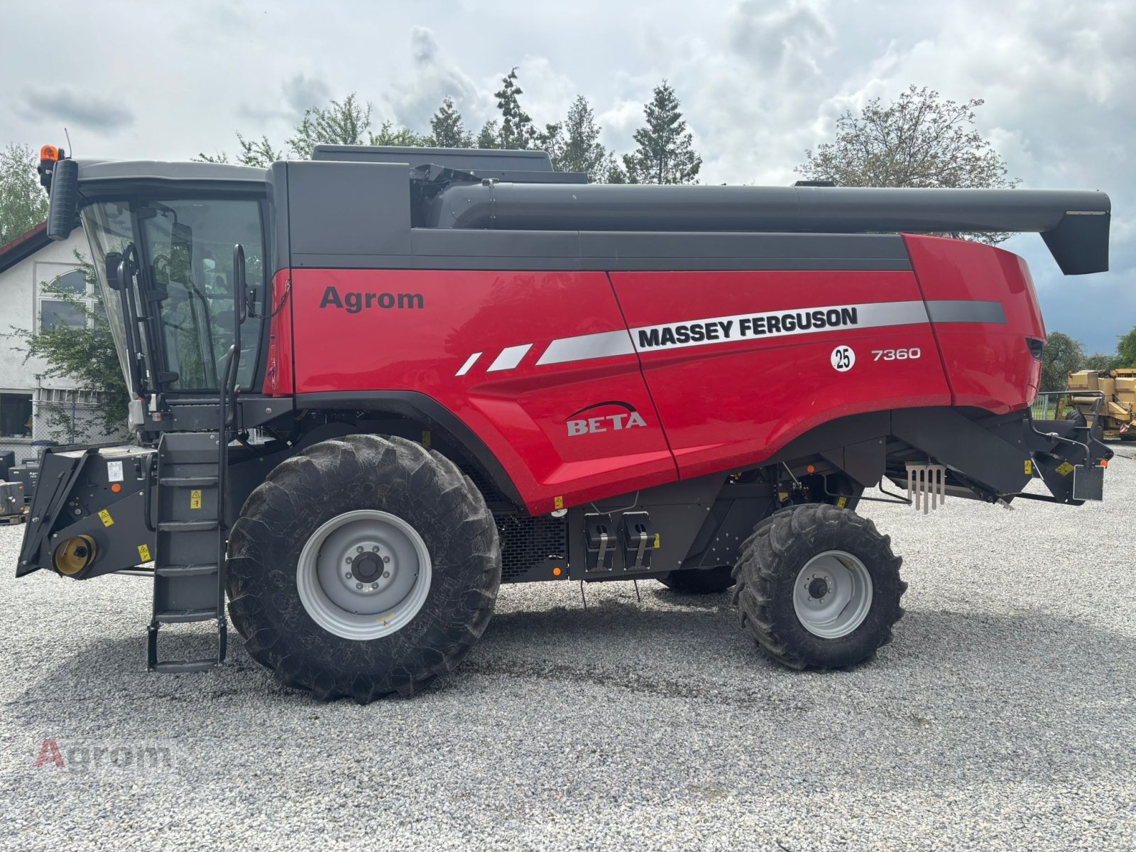 Mähdrescher от тип Massey Ferguson 7360 Beta, Neumaschine в Blaufelden-Wiesenbach (Снимка 3)