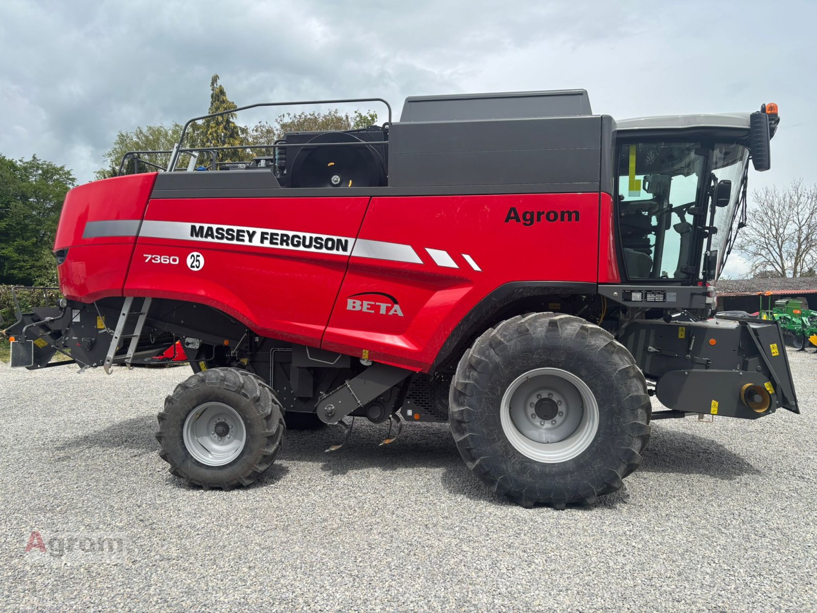 Mähdrescher от тип Massey Ferguson 7360 Beta, Neumaschine в Blaufelden-Wiesenbach (Снимка 4)