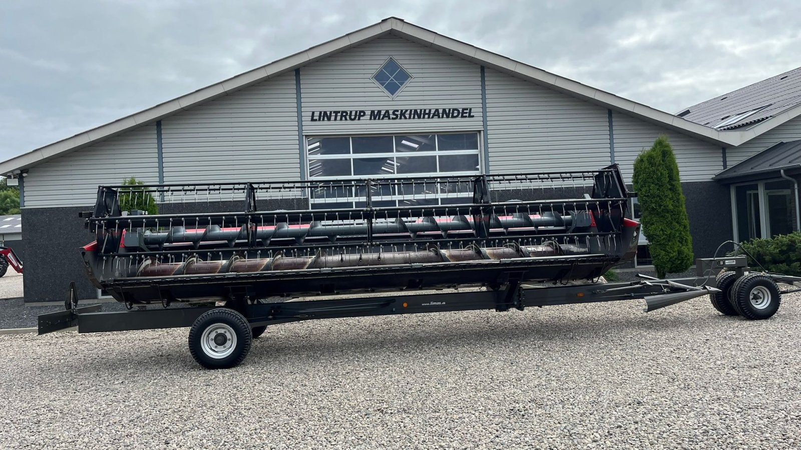 Mähdrescher of the type Massey Ferguson 7370 BETA. Gårdmaskine med kun 1080 motortimer. Med 22fod powerflov skærebord, Gebrauchtmaschine in Lintrup (Picture 21)