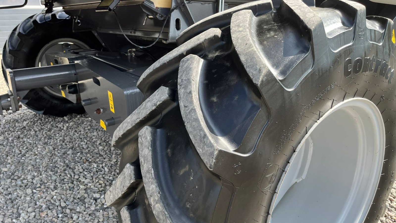 Mähdrescher of the type Massey Ferguson 7370 BETA. Gårdmaskine med kun 1080 motortimer. Med 22fod powerflov skærebord, Gebrauchtmaschine in Lintrup (Picture 17)